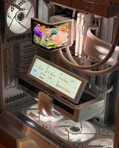 Developer desk setup — Web by Varis Jakub Varinsky desk setup with monitors for web development, Web by Varis